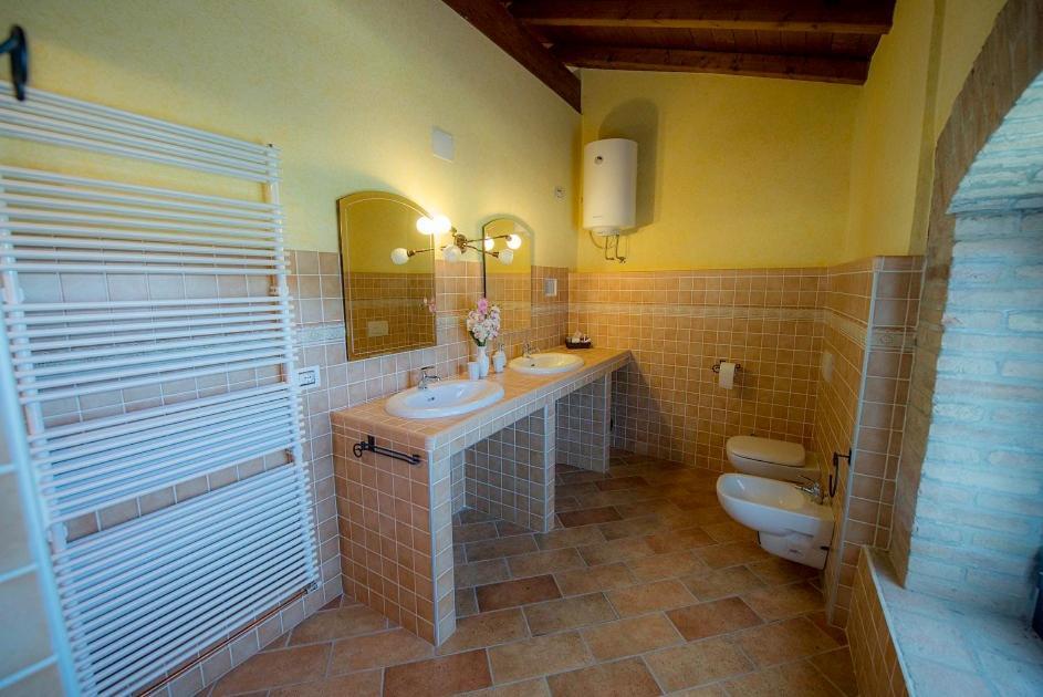 Fattoria Branciana Bed and Breakfast Rossena Eksteriør billede